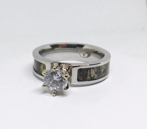 Clearance Mossy Oak New Breakup Engagement Ring - SIZE 9