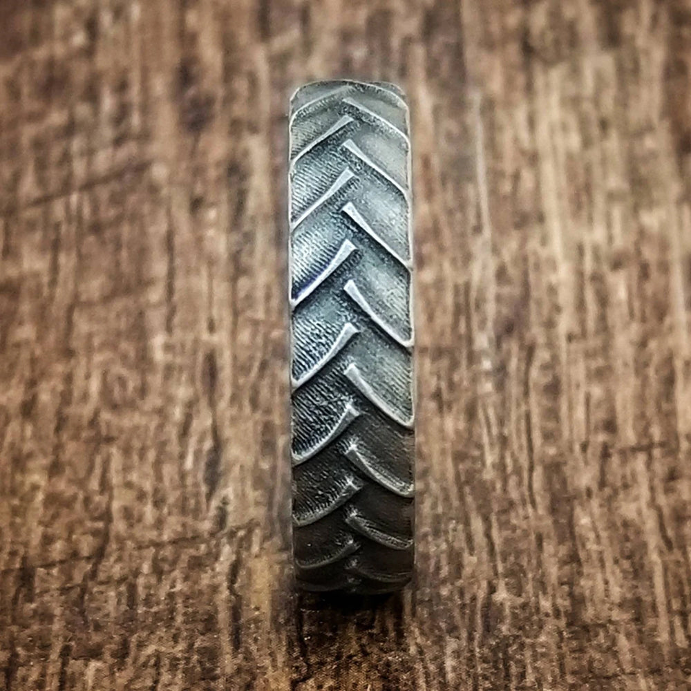 Tractor Tread Ring - 6mm