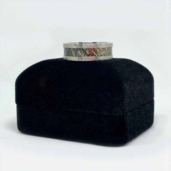 Clearance Hammered Edge Mossy Oak New Breakup Camo Ring - SIZE 12 